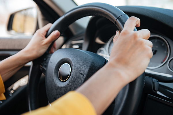 What Causes My Steering Wheel to Shake While Driving?